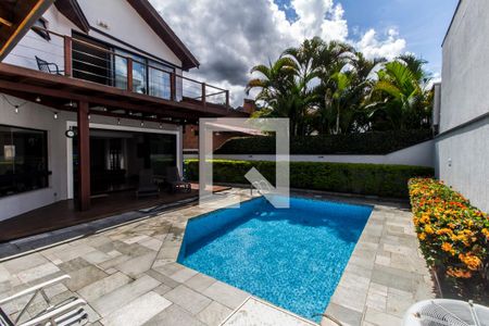 Casa de condomínio à venda com 380m², 3 quartos e 4 vagasPiscina