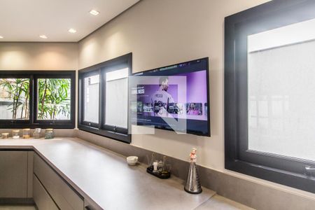 Casa de condomínio à venda com 380m², 3 quartos e 4 vagasDetalhe da cozinha