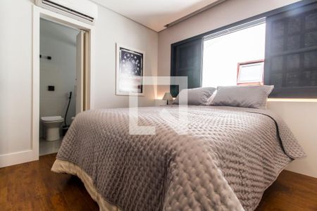 Casa de condomínio à venda com 380m², 3 quartos e 4 vagasSuíte 2