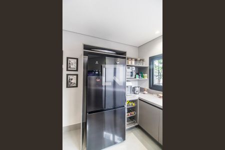 Casa de condomínio à venda com 380m², 3 quartos e 4 vagasDetalhe da cozinha