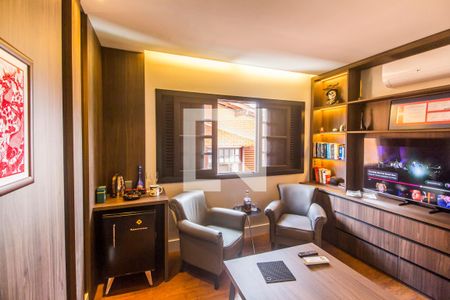 Casa de condomínio à venda com 380m², 3 quartos e 4 vagasEscritório