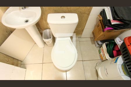 Casa à venda com 88m², 2 quartos e 1 vaga Casa à venda com 88m², 2 quartos e 1 vagaBanheiro 2