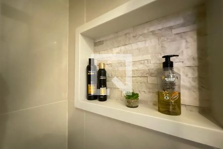 Apartamento à venda com 64m², 2 quartos e 1 vaga Apartamento à venda com 64m², 2 quartos e 1 vagaBanheiro Social