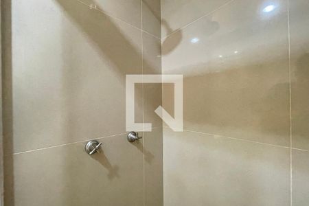 Apartamento à venda com 64m², 2 quartos e 1 vaga Apartamento à venda com 64m², 2 quartos e 1 vagaBanheiro Suíte