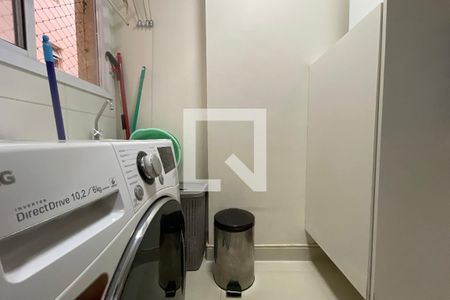 Apartamento à venda com 64m², 2 quartos e 1 vaga Apartamento à venda com 64m², 2 quartos e 1 vagaÁrea de Serviço
