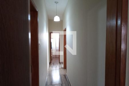 Casa à venda com 192m², 3 quartos e 5 vagas