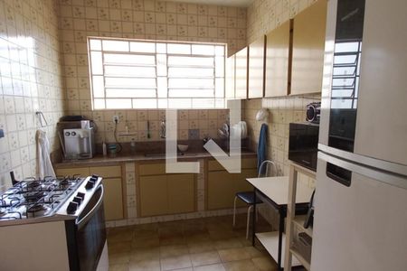 Casa à venda com 192m², 3 quartos e 5 vagas