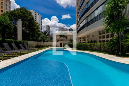 Apartamento à venda com 156m², 3 quartos e 3 vagasPiscina