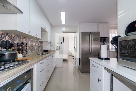 Apartamento à venda com 156m², 3 quartos e 3 vagasCozinha