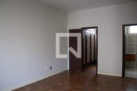 Apartamento à venda com 243m², 3 quartos e 2 vagas Apartamento à venda com 243m², 3 quartos e 2 vagasSuíte