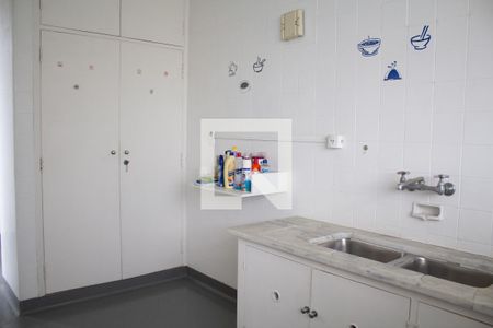 Apartamento à venda com 243m², 3 quartos e 2 vagas Apartamento à venda com 243m², 3 quartos e 2 vagasCozinha