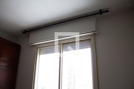 Apartamento à venda com 243m², 3 quartos e 2 vagas Apartamento à venda com 243m², 3 quartos e 2 vagasQuarto 2