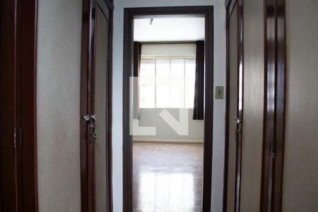 Apartamento à venda com 243m², 3 quartos e 2 vagas Apartamento à venda com 243m², 3 quartos e 2 vagasCloset da Suíte