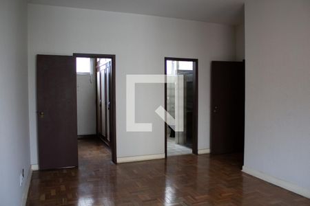 Apartamento à venda com 243m², 3 quartos e 2 vagas Apartamento à venda com 243m², 3 quartos e 2 vagasSuíte