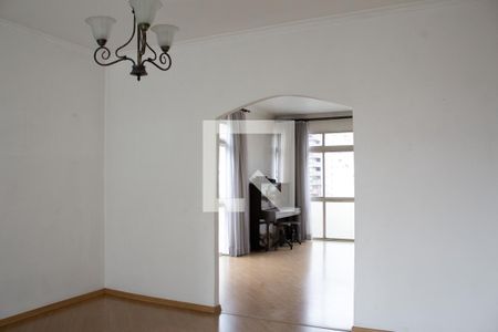 Apartamento à venda com 243m², 3 quartos e 2 vagas Apartamento à venda com 243m², 3 quartos e 2 vagasSala 2