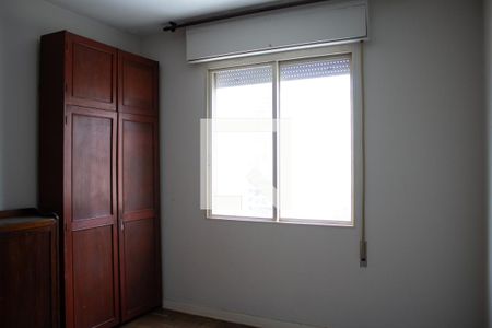 Apartamento à venda com 243m², 3 quartos e 2 vagas Apartamento à venda com 243m², 3 quartos e 2 vagasQuarto 2