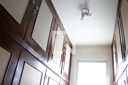 Apartamento à venda com 243m², 3 quartos e 2 vagas Apartamento à venda com 243m², 3 quartos e 2 vagasCloset da Suíte