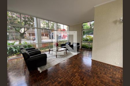 Apartamento à venda com 243m², 3 quartos e 2 vagas Apartamento à venda com 243m², 3 quartos e 2 vagasHall social