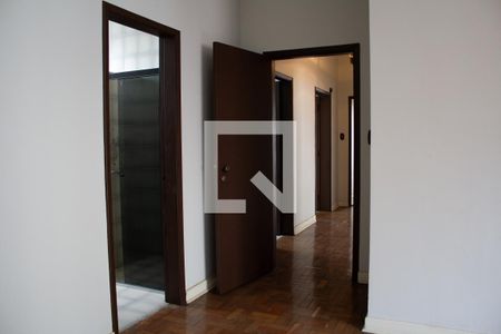 Apartamento à venda com 243m², 3 quartos e 2 vagas Apartamento à venda com 243m², 3 quartos e 2 vagasSuíte