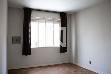 Apartamento à venda com 243m², 3 quartos e 2 vagas Apartamento à venda com 243m², 3 quartos e 2 vagasSuíte