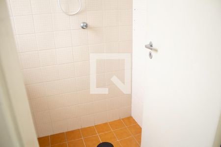 Apartamento à venda com 243m², 3 quartos e 2 vagas Apartamento à venda com 243m², 3 quartos e 2 vagasBanheiro de serviço
