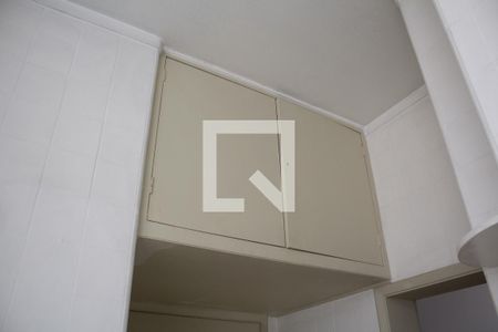 Apartamento à venda com 243m², 3 quartos e 2 vagas Apartamento à venda com 243m², 3 quartos e 2 vagasÁrea de Serviço