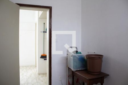 Apartamento à venda com 243m², 3 quartos e 2 vagas Apartamento à venda com 243m², 3 quartos e 2 vagasQuarto de Serviço