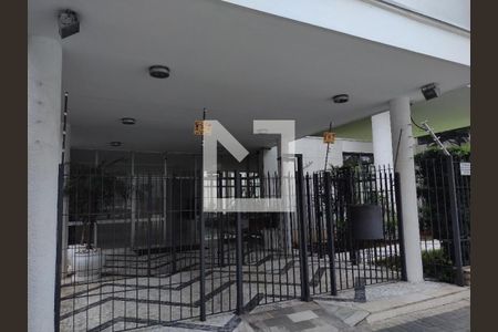 Apartamento à venda com 243m², 3 quartos e 2 vagas Apartamento à venda com 243m², 3 quartos e 2 vagasFachada