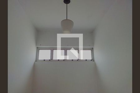 Apartamento à venda com 243m², 3 quartos e 2 vagas Apartamento à venda com 243m², 3 quartos e 2 vagasQuarto da Área de Serviço