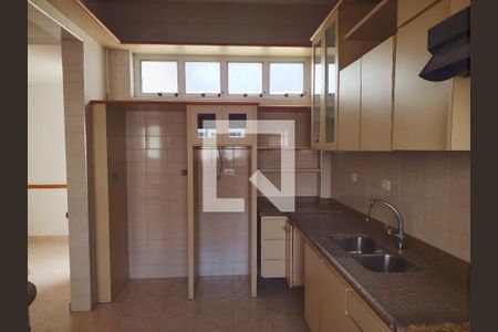 Apartamento à venda com 243m², 3 quartos e 2 vagas Apartamento à venda com 243m², 3 quartos e 2 vagasCozinha