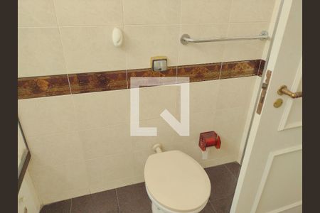 Apartamento à venda com 243m², 3 quartos e 2 vagas Apartamento à venda com 243m², 3 quartos e 2 vagasBanheiro do Quarto 4