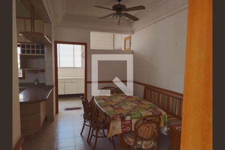 Apartamento à venda com 243m², 3 quartos e 2 vagas Apartamento à venda com 243m², 3 quartos e 2 vagasCozinha