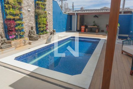 Casa à venda com 175m², 3 quartos e 2 vagasPiscina
