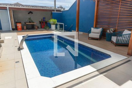 Casa à venda com 175m², 3 quartos e 2 vagasPiscina