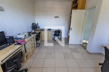 Casa à venda com 1000m², 4 quartos e 3 vagasQuarto de Serviço