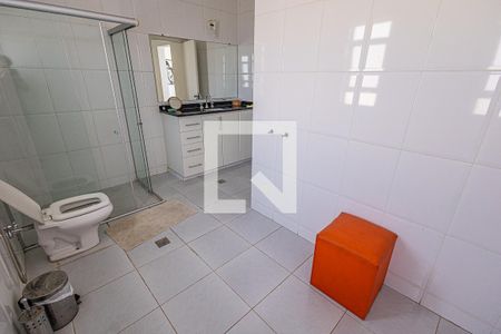 Casa à venda com 1000m², 4 quartos e 3 vagasSuite