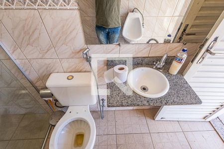 Casa à venda com 1000m², 4 quartos e 3 vagasBanheiro de Serviço 2