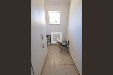 Casa à venda com 1000m², 4 quartos e 3 vagasCloset