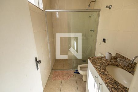Casa à venda com 1000m², 4 quartos e 3 vagasBanheiro de Serviço