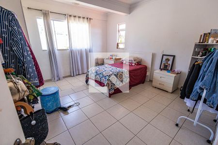Casa à venda com 1000m², 4 quartos e 3 vagasQuarto 3 / suite