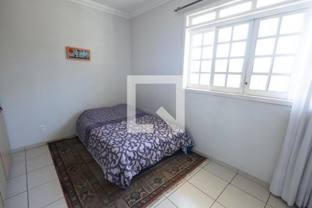 Casa à venda com 1000m², 4 quartos e 3 vagasQuarto 2 / suite