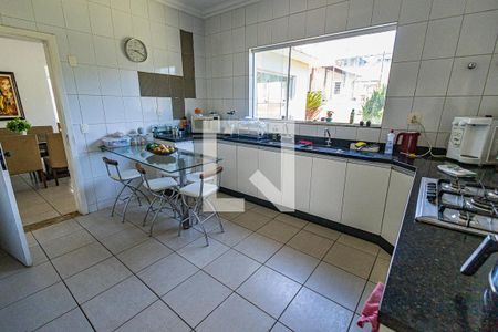 Casa à venda com 1000m², 4 quartos e 3 vagasCozinha
