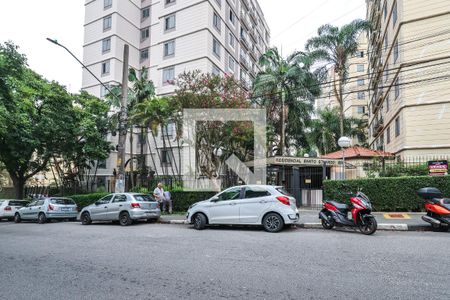 Apartamento para alugar com 68m², 3 quartos e 1 vaga Apartamento para alugar com 68m², 3 quartos e 1 vagaFachada