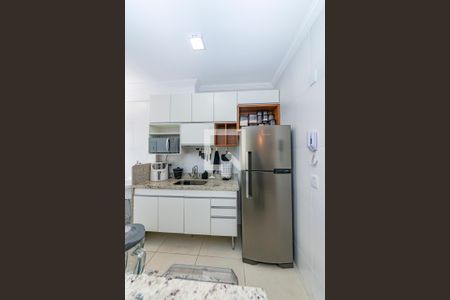 Apartamento para alugar com 55m², 2 quartos e 2 vagas Apartamento para alugar com 55m², 2 quartos e 2 vagasCozinha