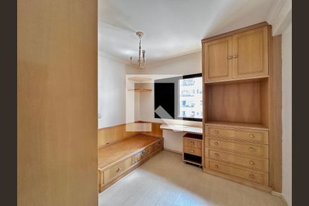 Apartamento à venda com 172m², 3 quartos e 2 vagas Apartamento à venda com 172m², 3 quartos e 2 vagasQuarto 2