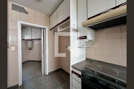 Apartamento à venda com 172m², 3 quartos e 2 vagas Apartamento à venda com 172m², 3 quartos e 2 vagasCozinha