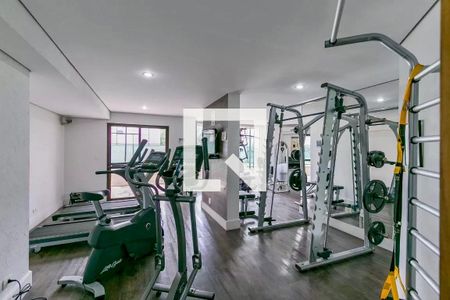 Apartamento à venda com 172m², 3 quartos e 2 vagas Apartamento à venda com 172m², 3 quartos e 2 vagasAcademia