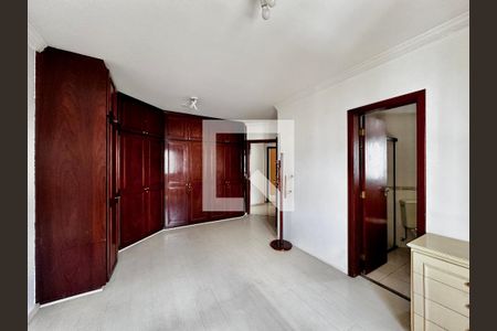 Apartamento à venda com 172m², 3 quartos e 2 vagas Apartamento à venda com 172m², 3 quartos e 2 vagasSuíte