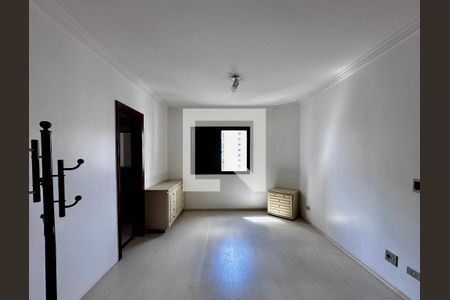 Apartamento à venda com 172m², 3 quartos e 2 vagas Apartamento à venda com 172m², 3 quartos e 2 vagasSuíte