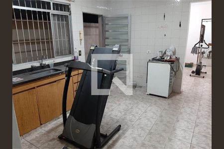 Casa à venda com 257m², 6 quartos e 2 vagas